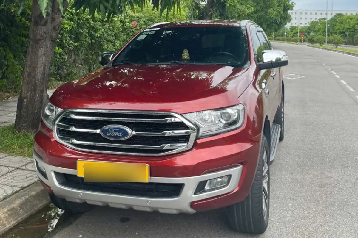 Ford Everest 7 chỗ