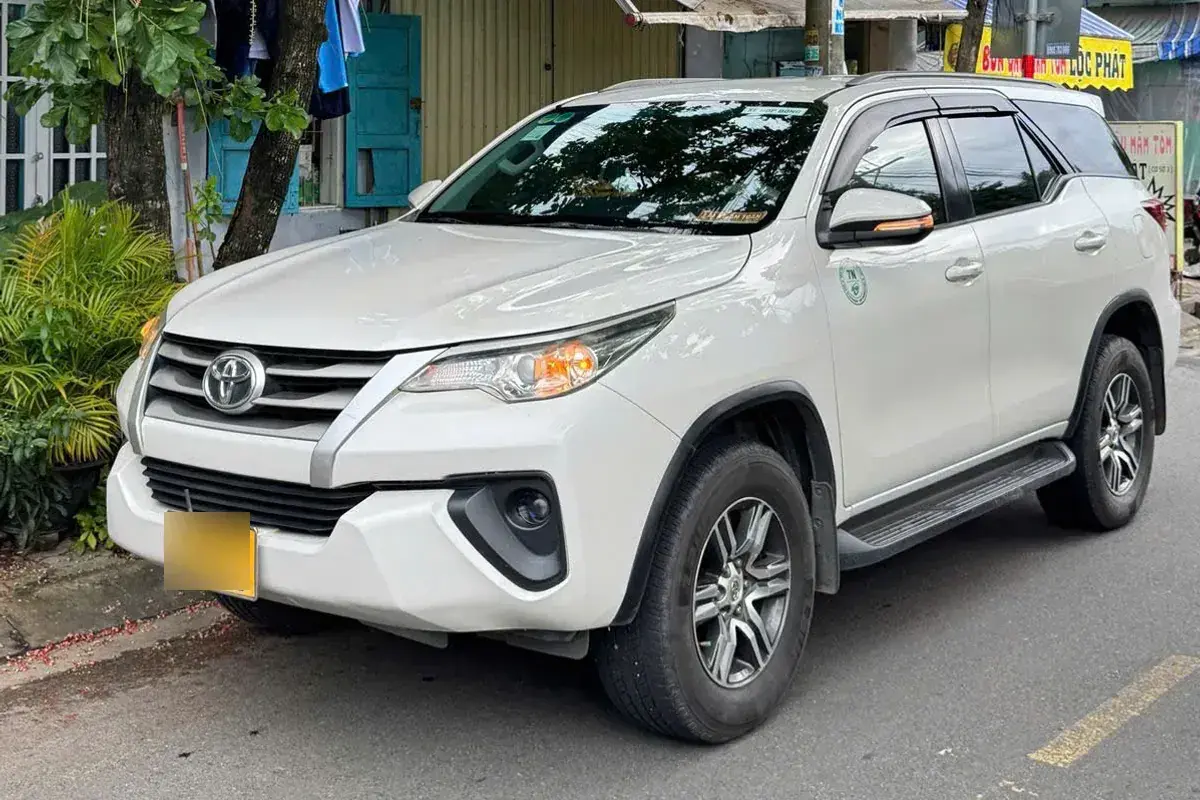 Fortuner — Góc nghiêng
