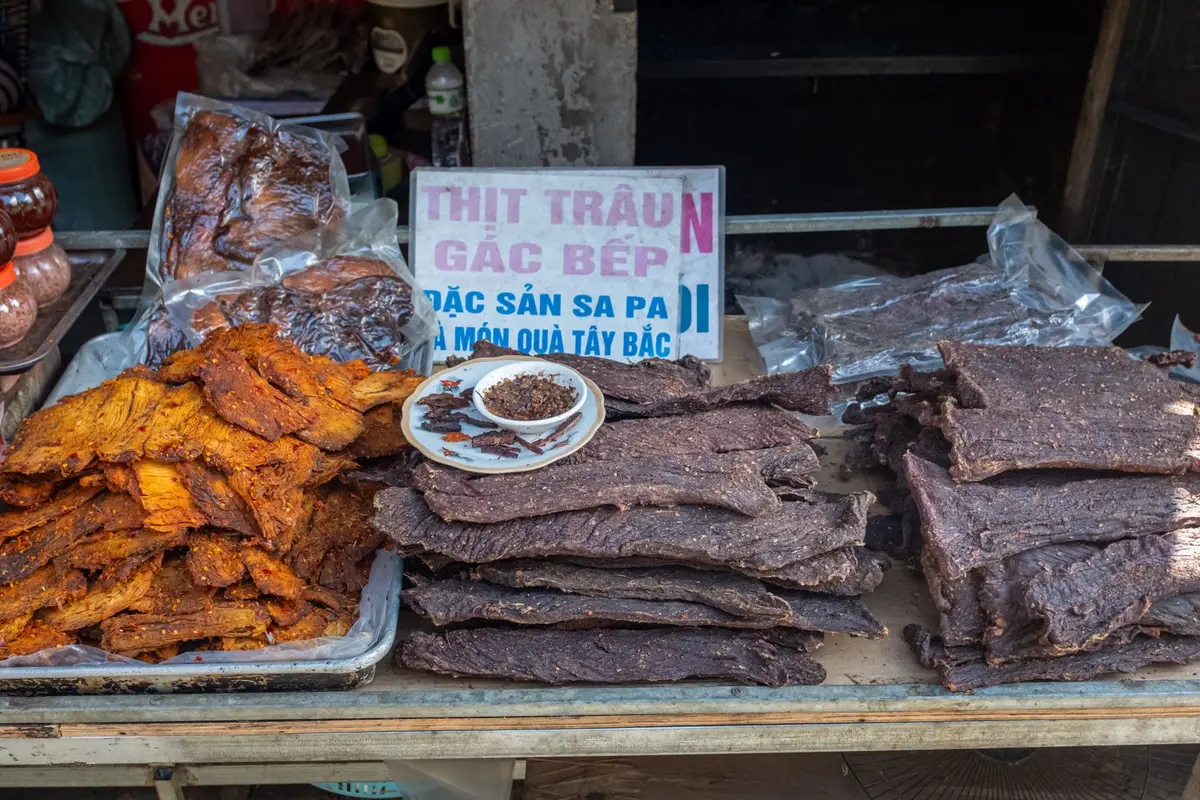 Hải sản tươi sống tại chợ Đà Nẵng